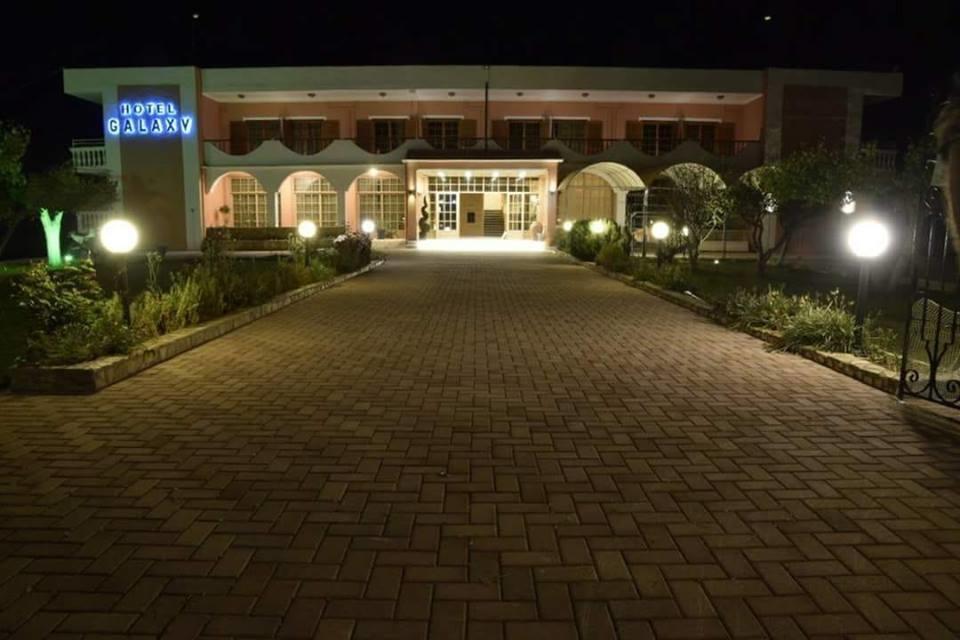 Galaxy Hotel アルゴストリオン エクステリア 写真